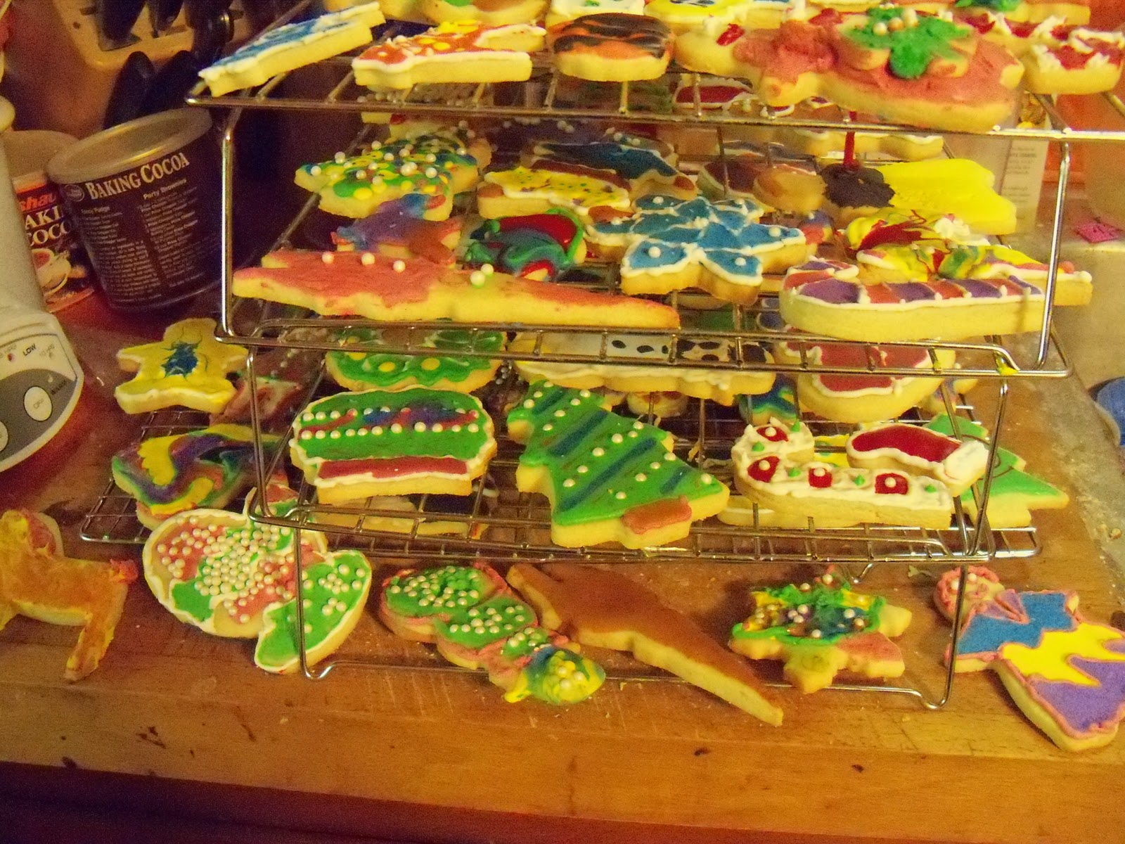 Lunches Fit For a Kid Sugar Cookie Decorating Party!