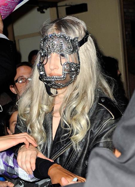 lady gaga ugly face. retard Lady Gaga and her