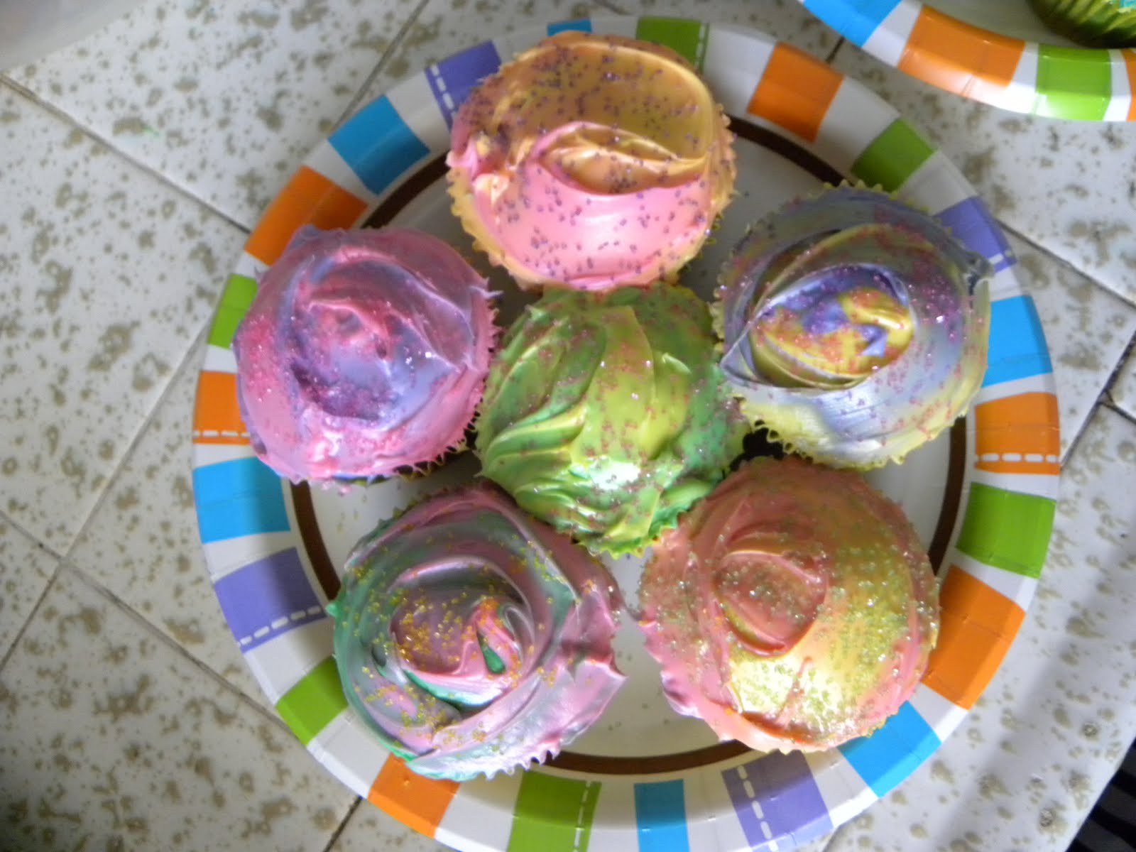 Decorate Cupcakes