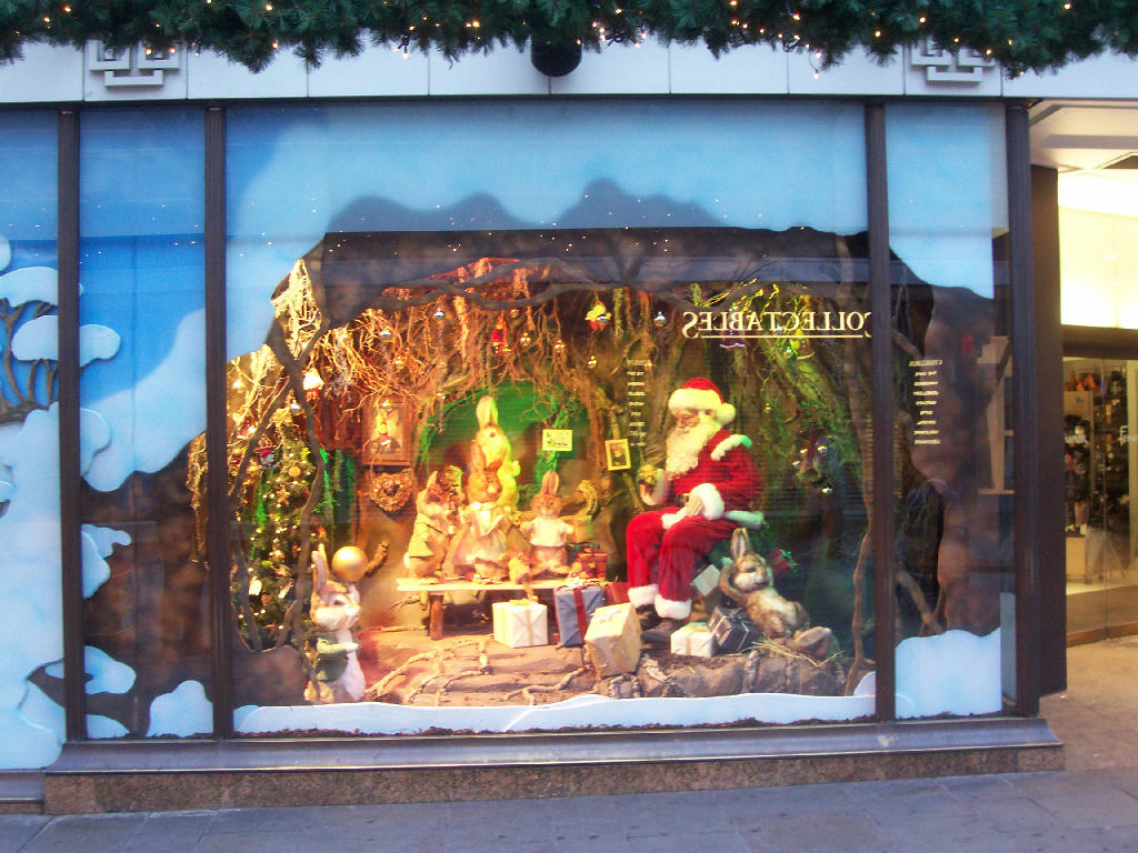 Photographs Of Newcastle: Fenwicks Window 2007