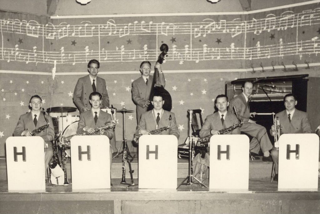 [Thores+orkesterkort_Hagbergs_1946-1955.JPG]