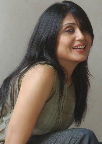 Sexy Bangladeshi Actress Bonna Mirza sexy stills