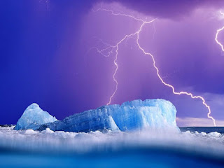 Cloud To Sea Lightning - 14 Jenis Petir Berbahaya Yang Mungkin Belum Anda Ketahui - Simbya
