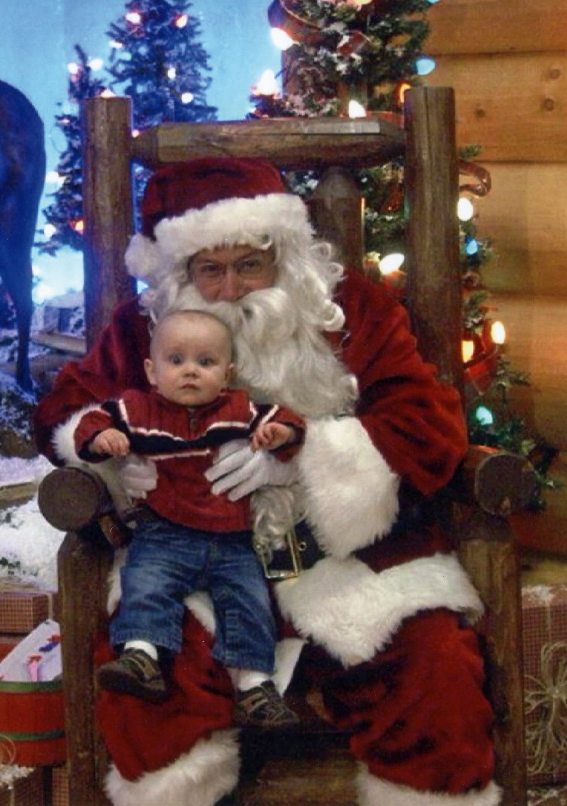 [Ethan+&+Santa+2008.jpg]