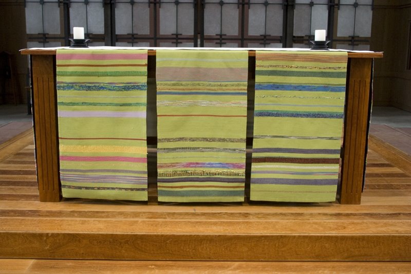 [St+Marks+weaving+green+side.JPG]