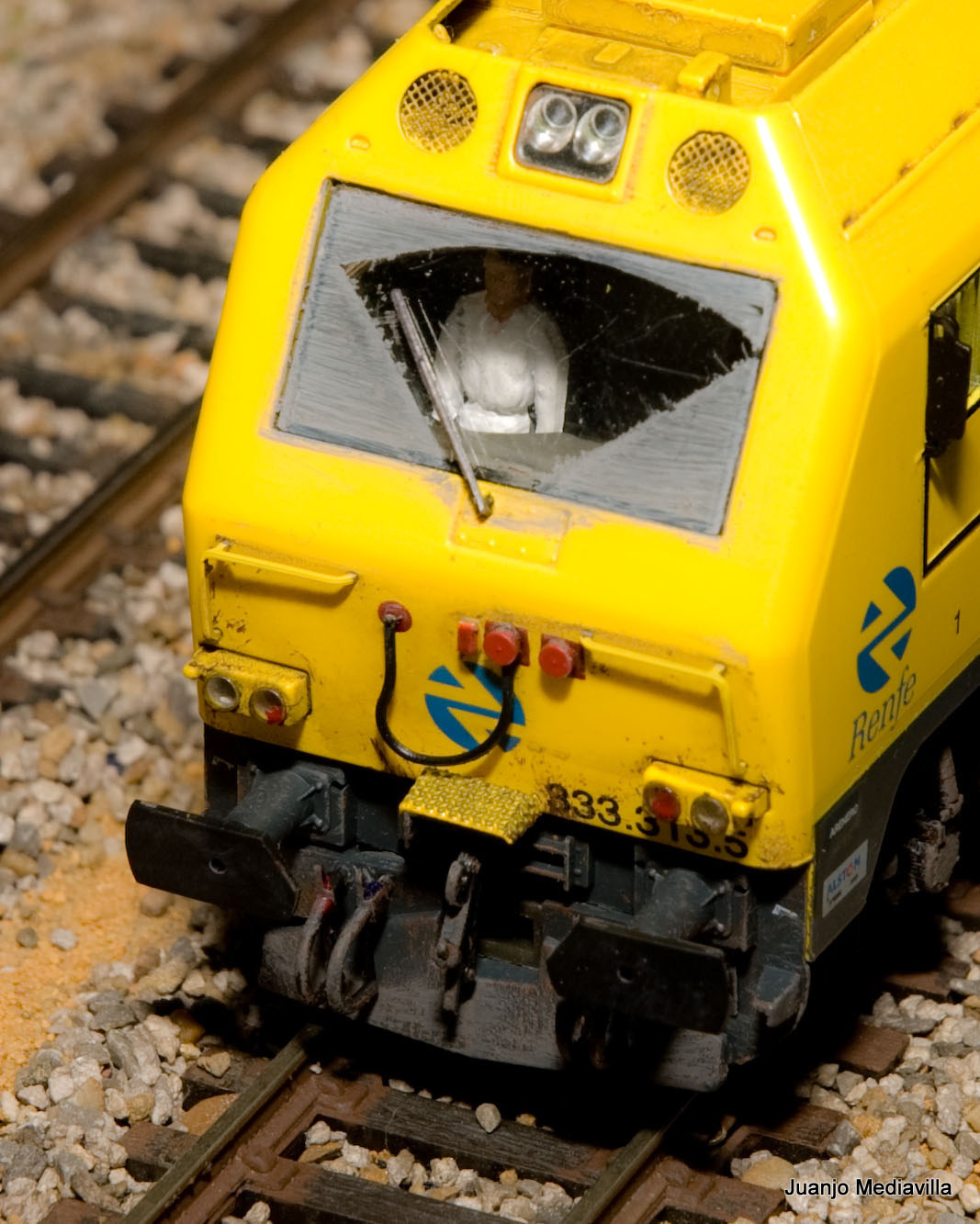 Renfe 333 prima. Envejecida Ferromodelismo JuanjoM