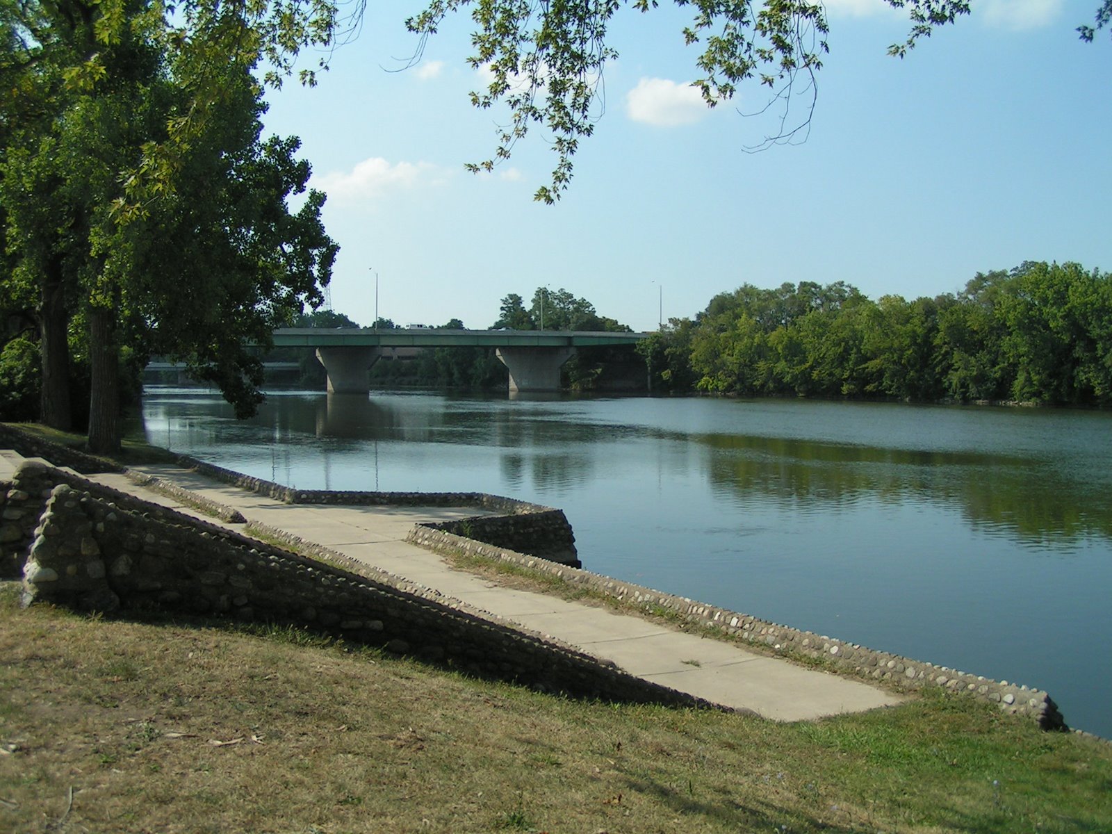 [OH-IN-Notre+Dame+106.JPG]