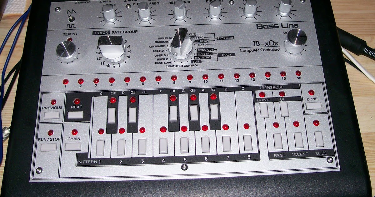 Din Sync: New TB-x0x panels based on my original design