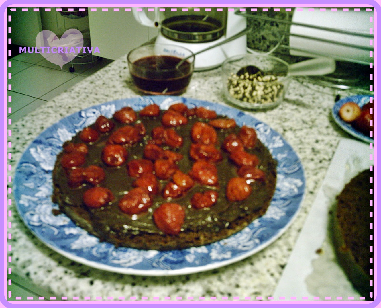 [Bolo+de+brigadeiro+e+morango.JPG]