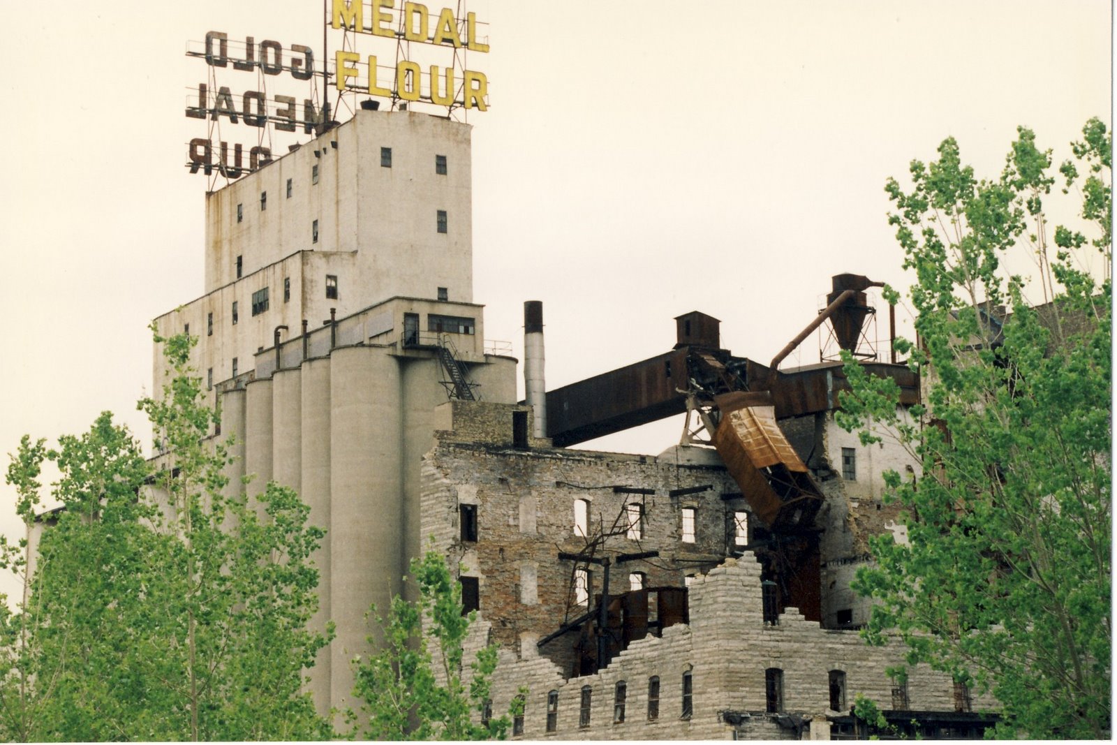 [Old+Mill-Scanned-03.jpg]
