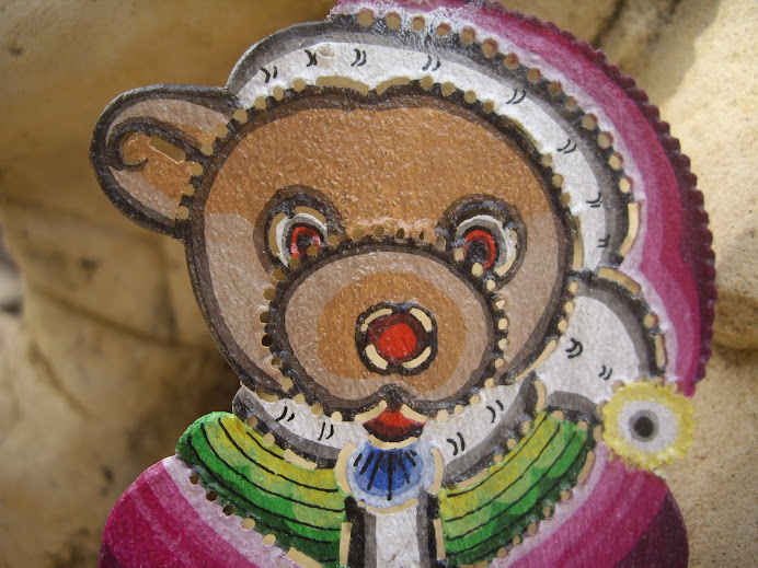 TEDDY SANTA BEAR, HANDCRAFTED IN BALI, WAYANG-KULIT-STYLE, HANGING CHRISTMAS ORNAMENT