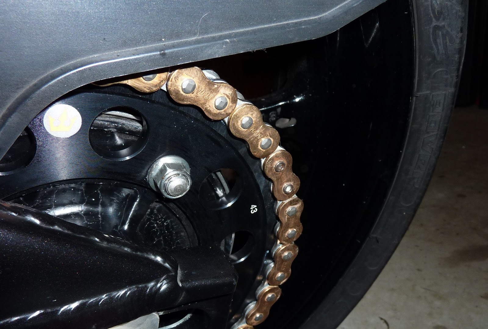 BikeTech7 New chain and sprockets for the GSXR