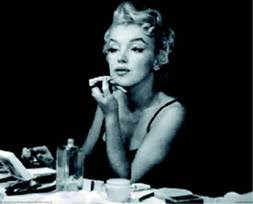 Iconic Beauty: Marilyn Monroe