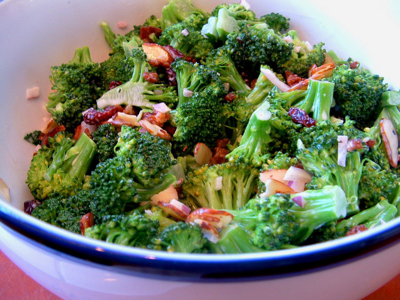[Broccoli+Salad+Bowl.jpg]