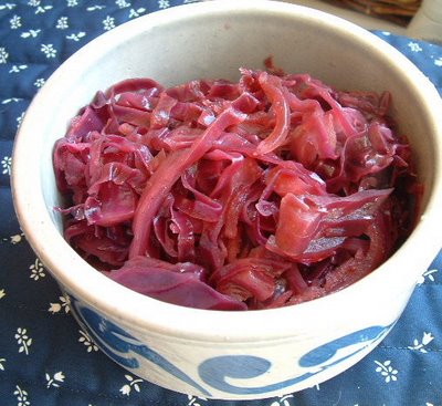 [Red+Cabbage+Serving+top+view.jpg]