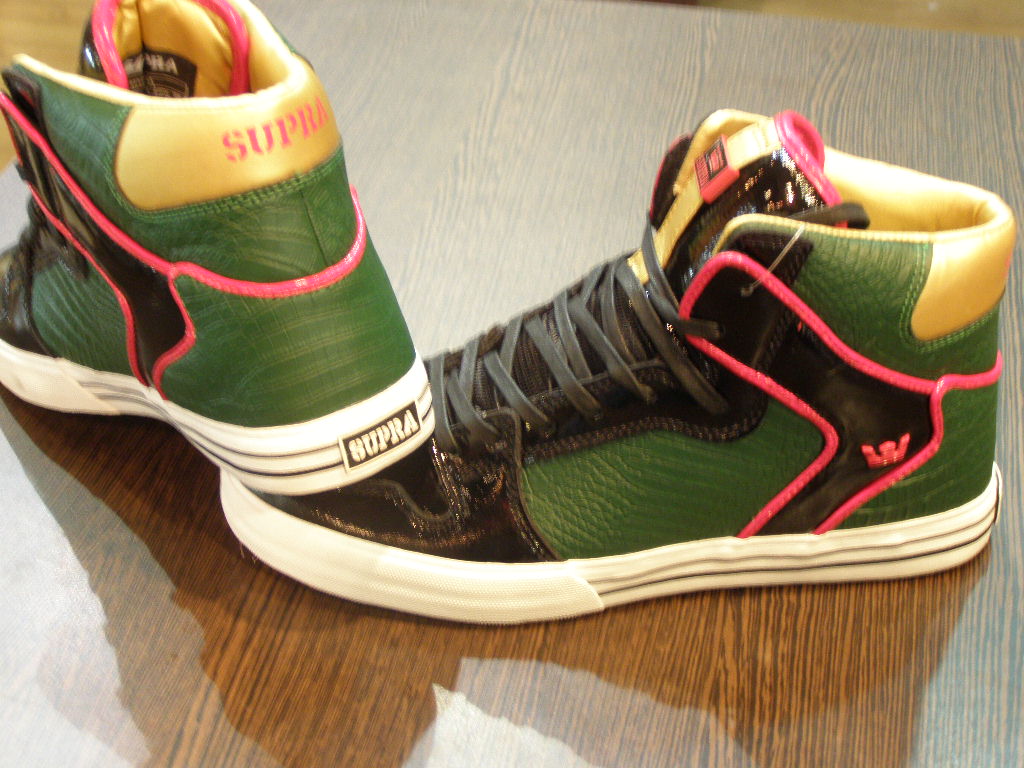 [bones+DC+fall+09+004.jpg]