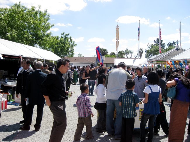 [color+guard+practice.JPG]