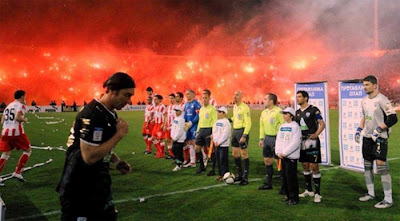 Crazy
 Soccer Fans - Holigan Fan Celebrating