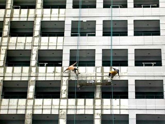 [Dangerous-Jobs-31.jpg]