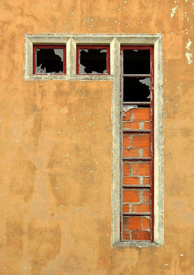 اشياء على شكل لعبة المكعبات  اشياء على شكل لعبة المكعبات