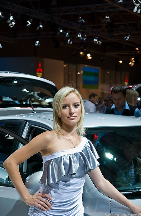 Girls of Moscow International Automobile Show  hot images