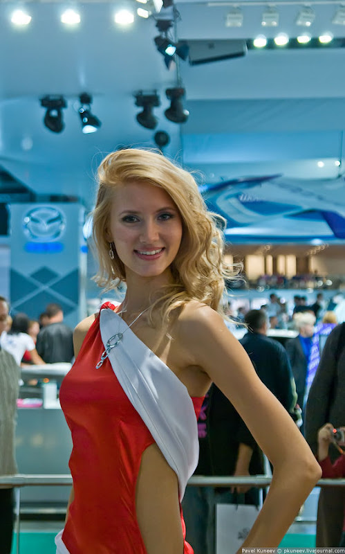Girls of Moscow International Automobile Show  hot images