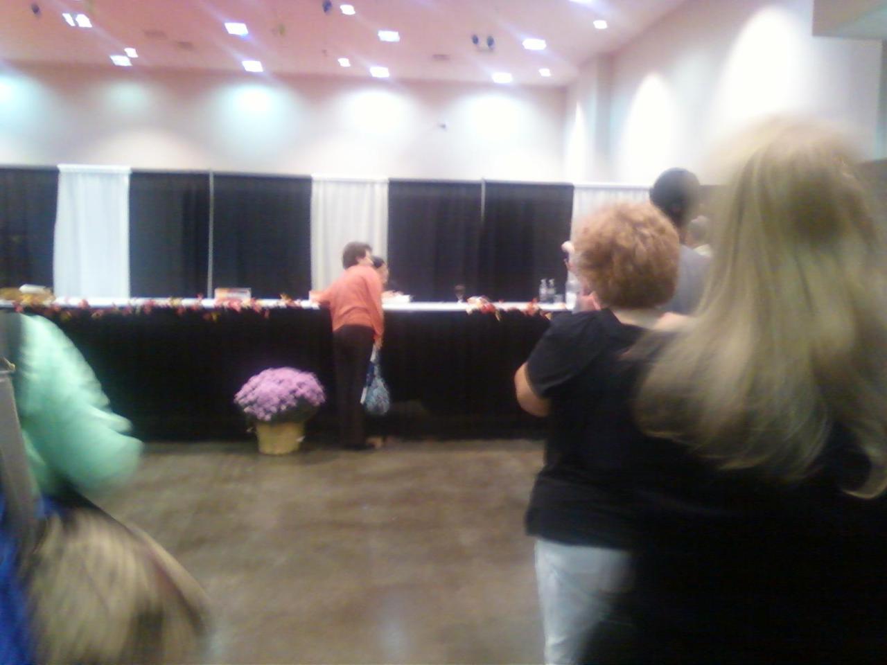 My OUTLANDER Purgatory Diana Gabaldon in West Virginia JE SUIS PREST