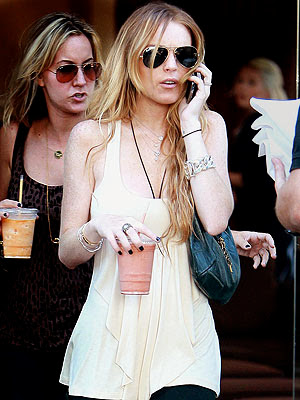 So, is Lindsay Lohan heading toward anorexia again? So, is Lindsay Lohan heading toward anorexia again?