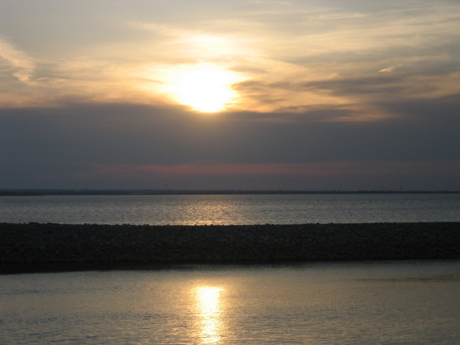 [sunset+on+Sat+Night+005.JPG]