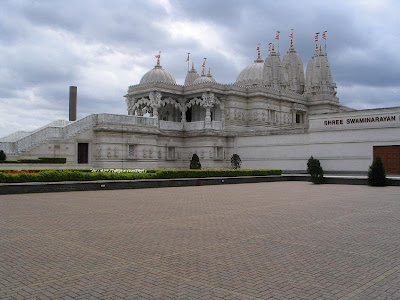 BAPS Shri Swaminarayan Mandir, London (Neasden Temple), United States