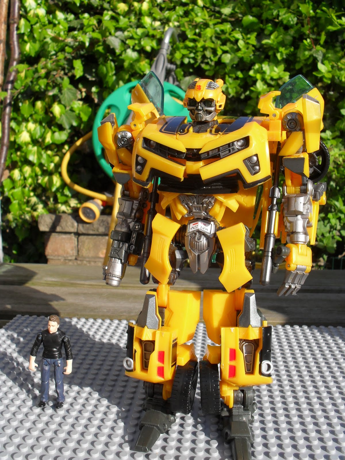 Rancorman's Ramblings Transformers Human Alliance Bumblebee Review