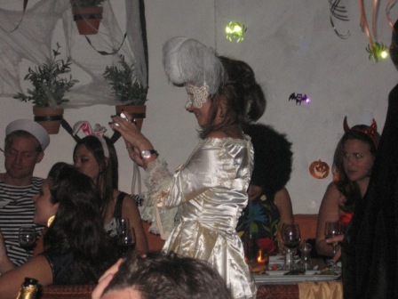 [costume1.jpg]