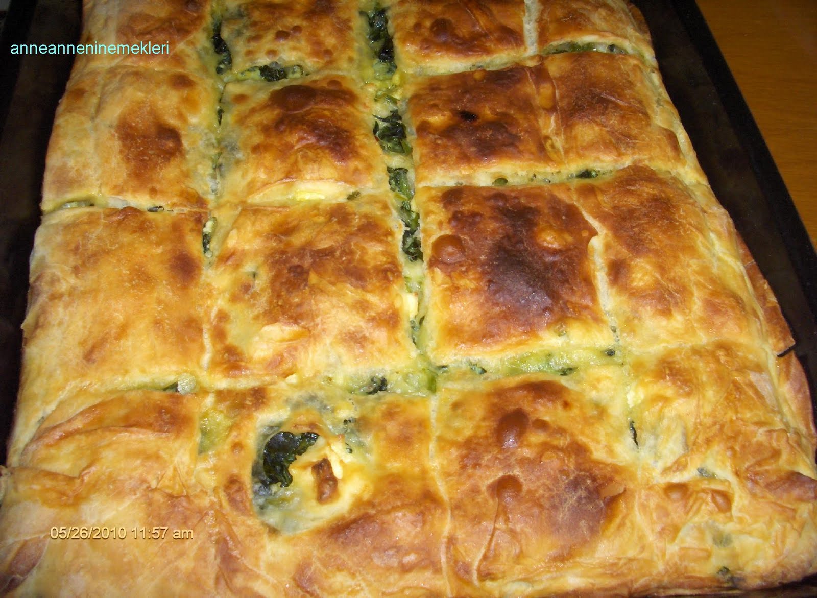 Anneannenin emekleri sayfasına hoş geldiniz ISPANAKLI AÇMA BÖREK