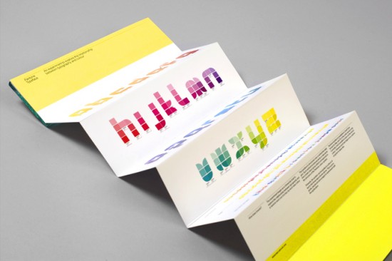 [pantone3-550x366.jpg]