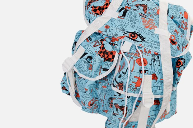 [uffie-revolver-army-backpack-1.jpg]