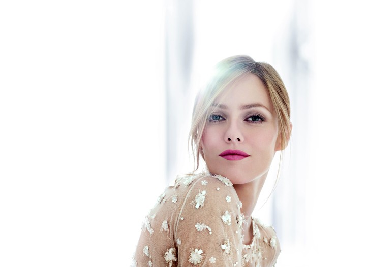 [chanel-rouge+coco+ad.jpg]