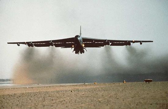 [B-52.jpg]