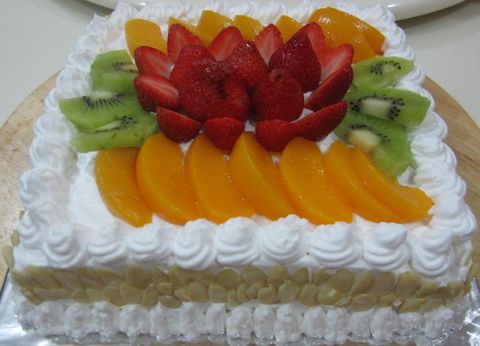 layered fruit cake
