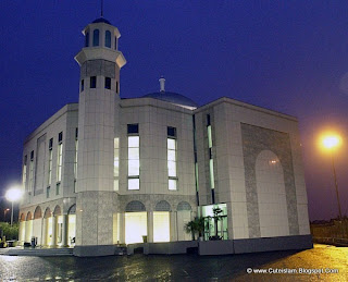 Baitul Futuh Mosque