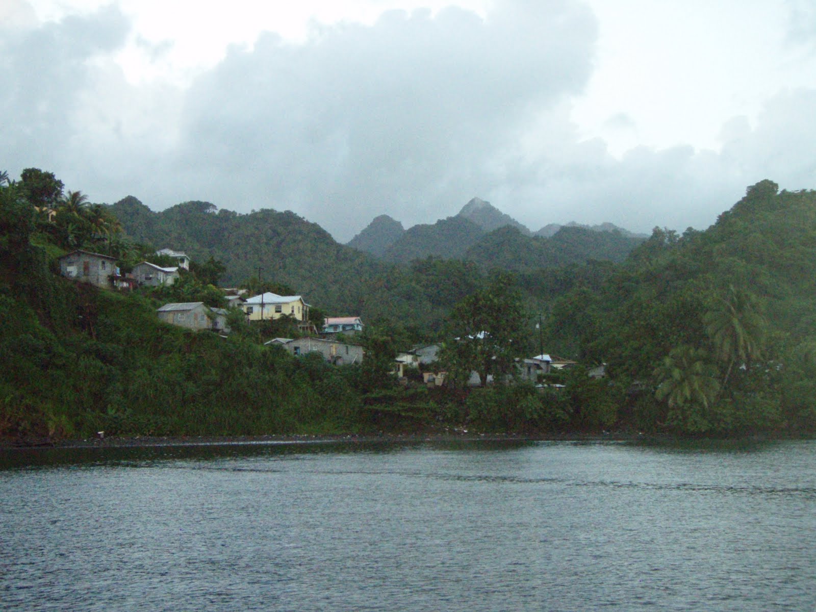 Le Chat Beaute Chateau Belair, St Vincent