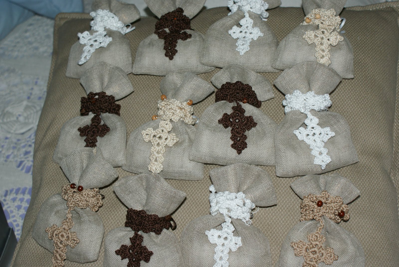 Coroncine Rosario Per Prima Comunione Chicca e il suo tempo libero: Rosario ad uncinetto per la Prima