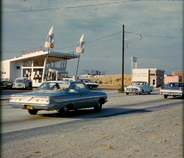 1960s+Carvel+Ice+Cream+Store+Vintage+Photo.jpg