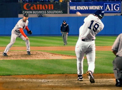 [Aaron-Boone-New-York-Yankees-2003-Game-7.jpg]