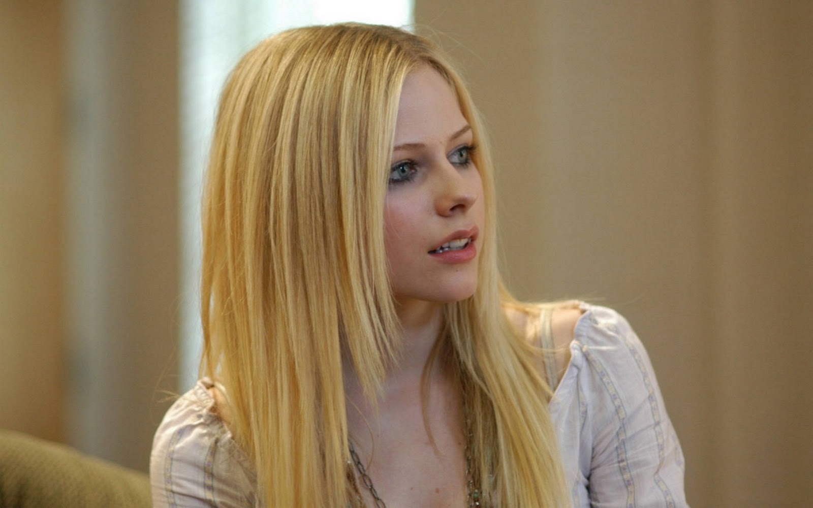 Avril Lavigne Innocent 114