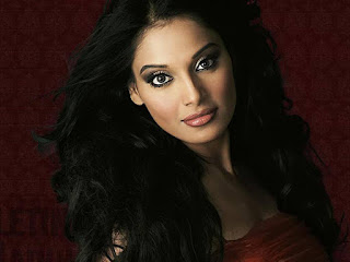 Bipasha Basu Photos