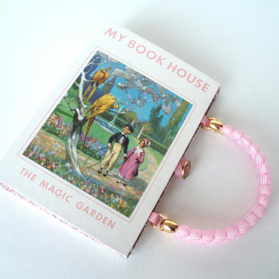 [my+book+house+caitlain+phillips.jpg]