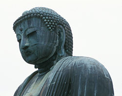 [250px-Kamakura-buddha-4.jpg]
