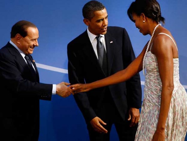 [Finalement-ce-sera-donc-une-poignee-de-main_reference+3.jpg]