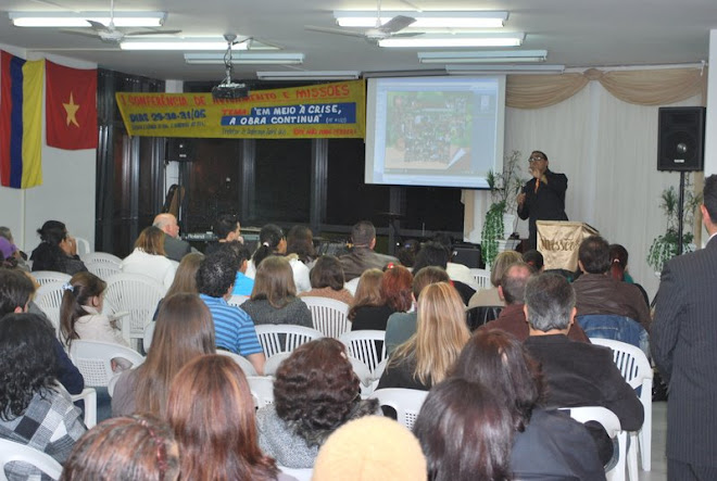 Pregando na Conferência de Missões na Igreja Comunidade Batista Missionária  Curitiba