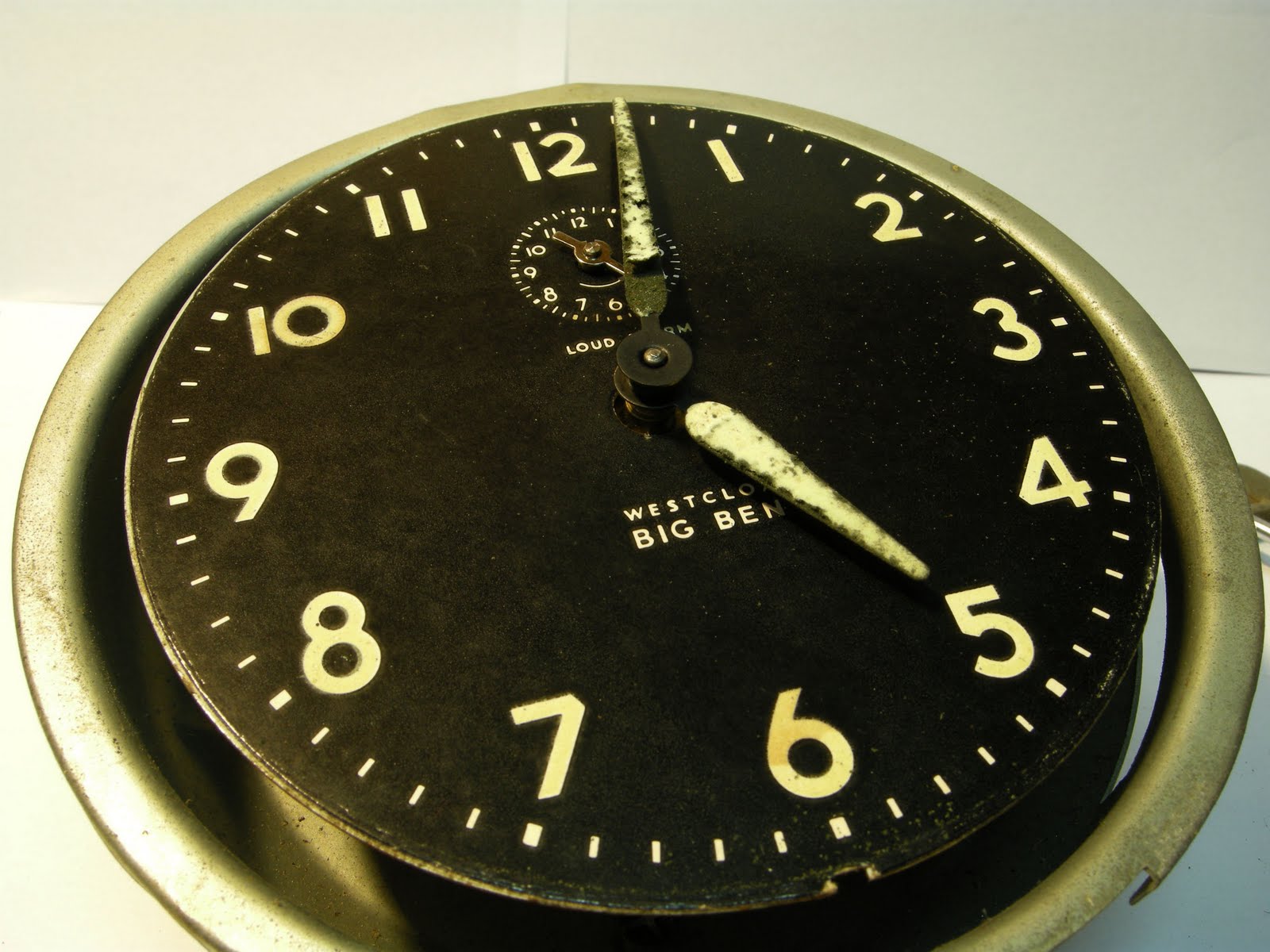 Project Repair Project "Westclox Big Ben Alarm Clock, Style 6" (1/3)